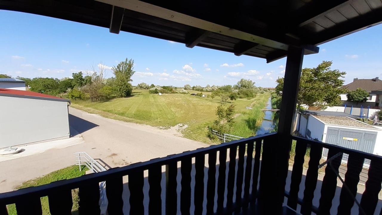 Ferienwohnungen & Weingut Kroiss Silvia Illmitz Exterior foto